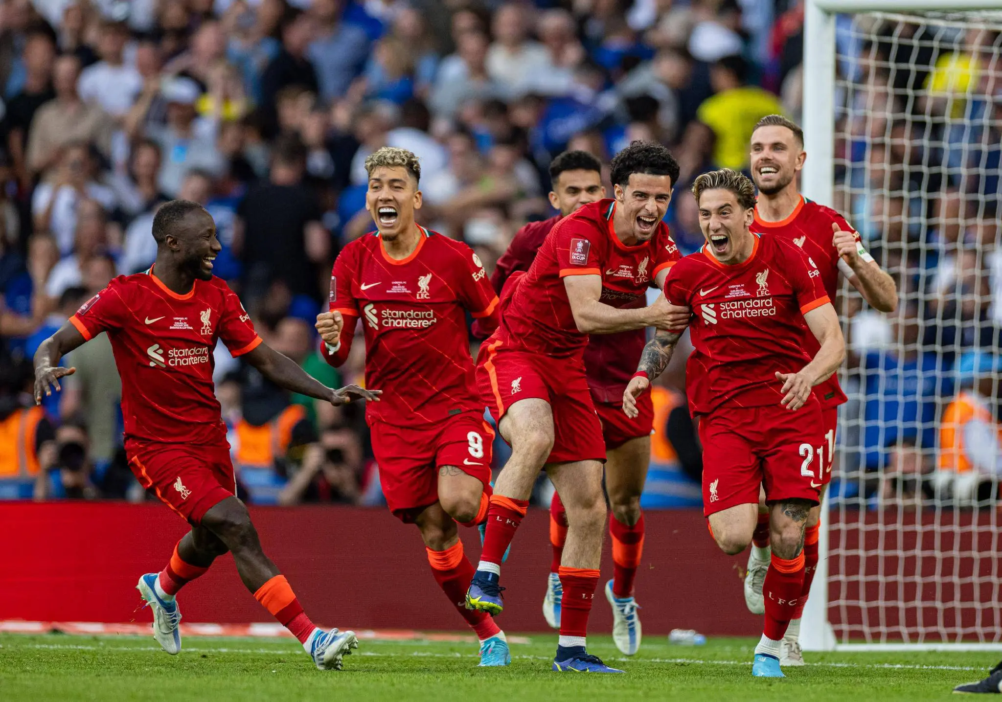 伯恩利客场大胜富勒姆，实力展现