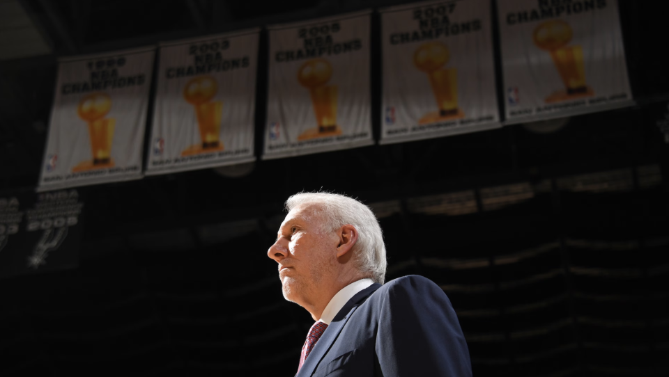 包含波波维奇指导球队稳扎稳打,迎接关键战役的词条 包含波波维奇指导球队稳扎稳打,迎接关键战役的词条