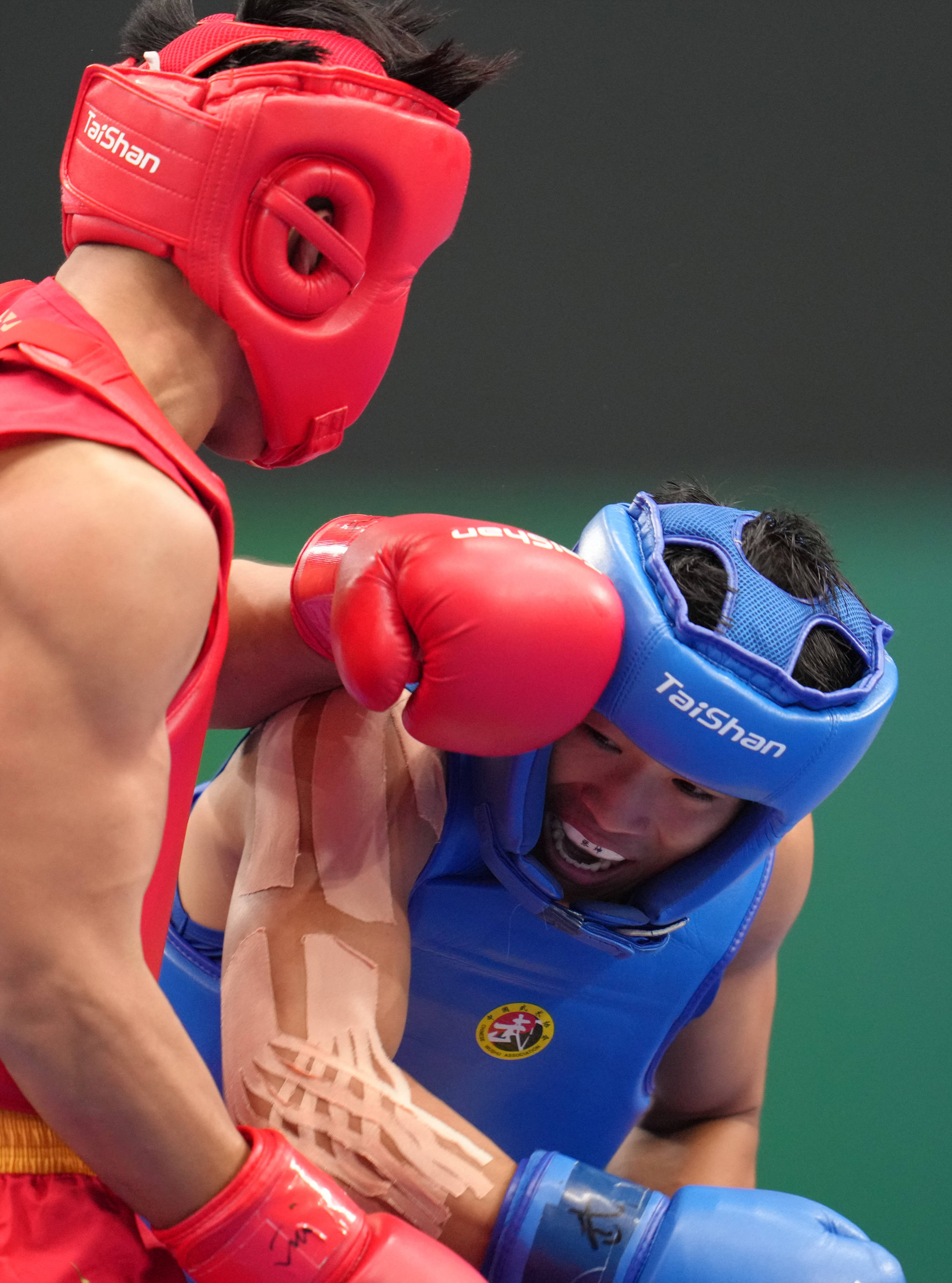 武术项目颁奖典礼,韩国选手凯旋夺冠 武术项目颁奖典礼,韩国选手凯旋夺冠