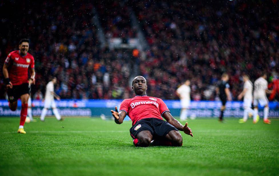 包含萨索洛后防线表现出色,成为球队稳定后防支柱的词条 包含萨索洛后防线表现出色,成为球队稳定后防支柱的词条