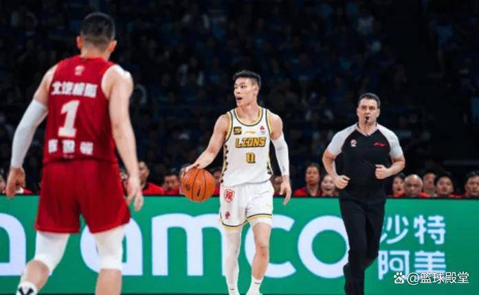 广厦男篮再度胜利，表现稳健实力强劲