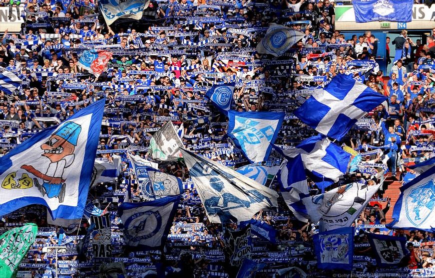 沙尔克04球员取得重要胜利,引领球队前进 沙尔克04球员取得重要胜利,引领球队前进