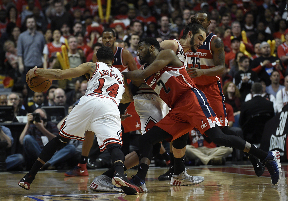 瑞士队将在客场对阵乌克兰队进行一场激烈对抗 瑞士队将在客场对阵乌克兰队进行一场激烈对抗