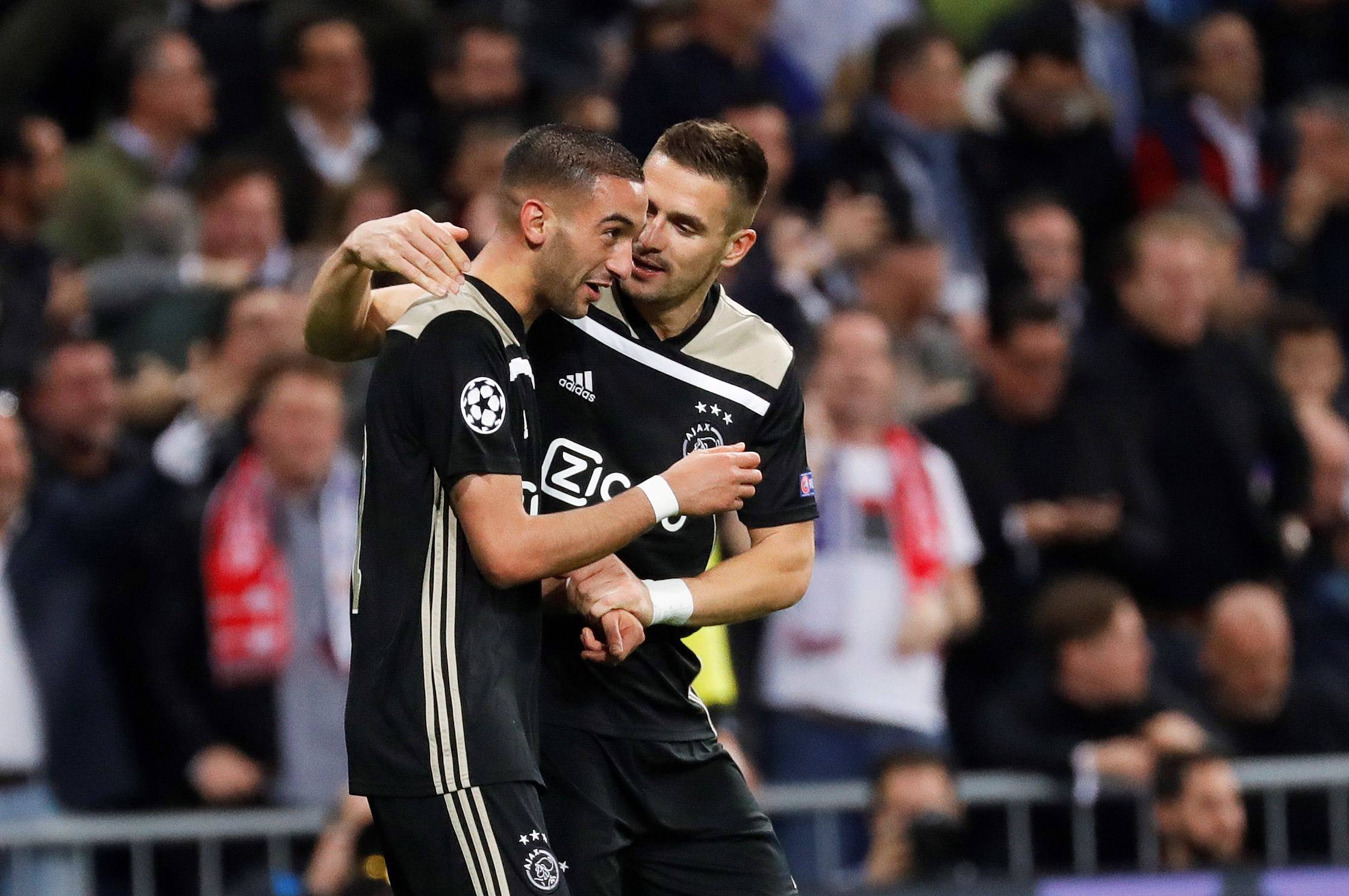 尼斯主场迎战雷恩,追求主场优势 尼斯主场迎战雷恩,追求主场优势