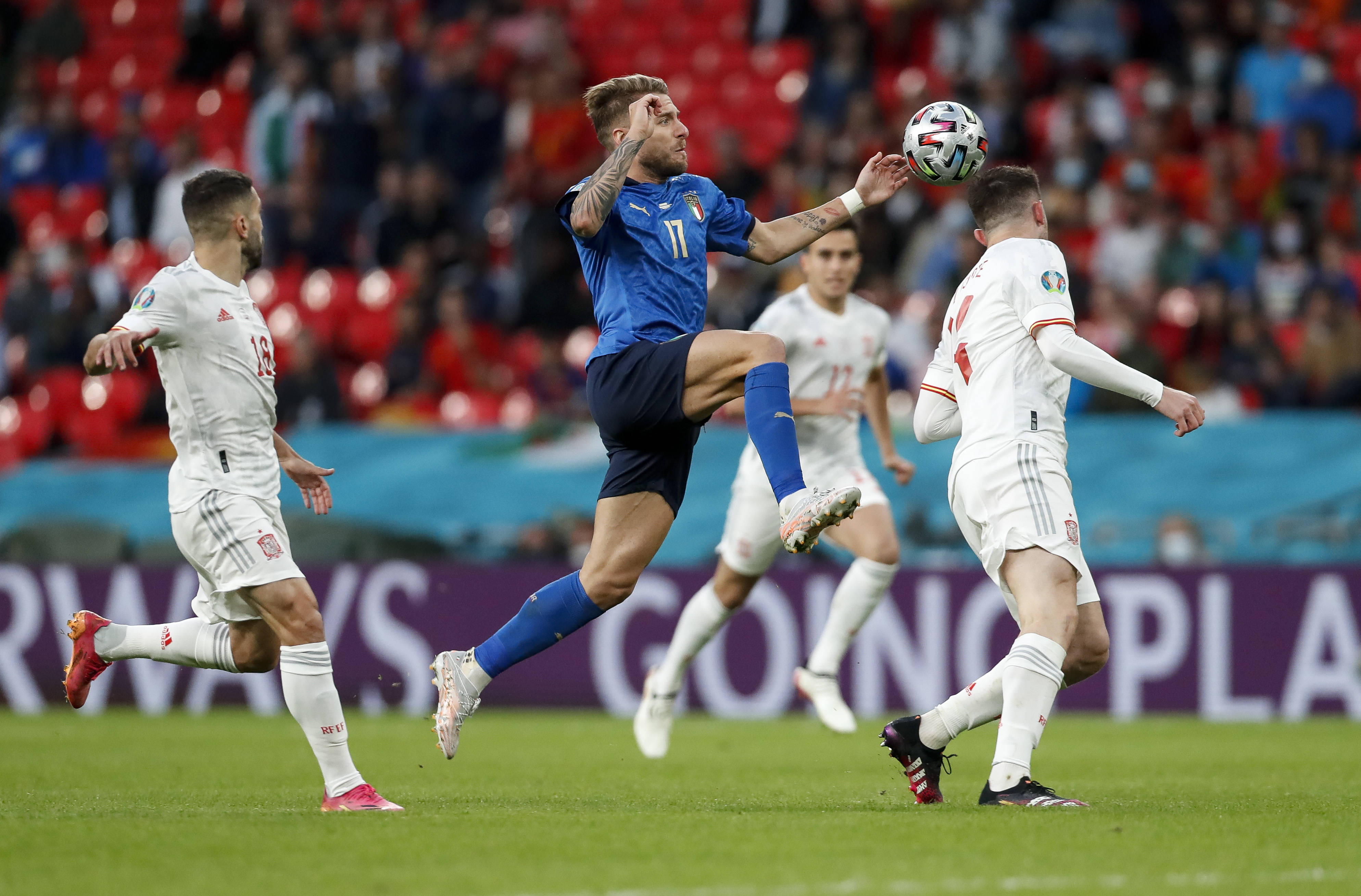 意大利挺进决赛,力压西班牙 意大利挺进决赛,力压西班牙