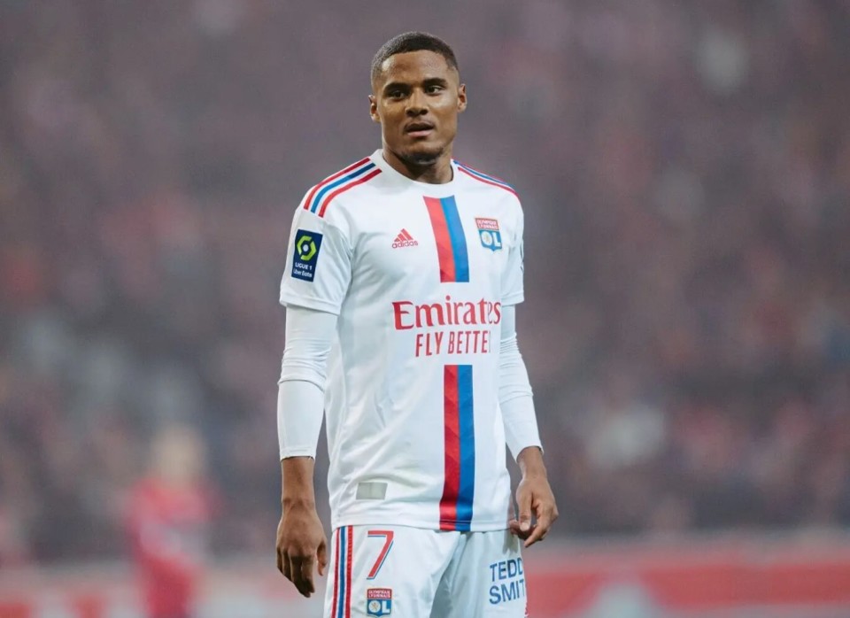 里昂前锋状态回升,球队进攻威力增强 里昂前锋状态回升,球队进攻威力增强