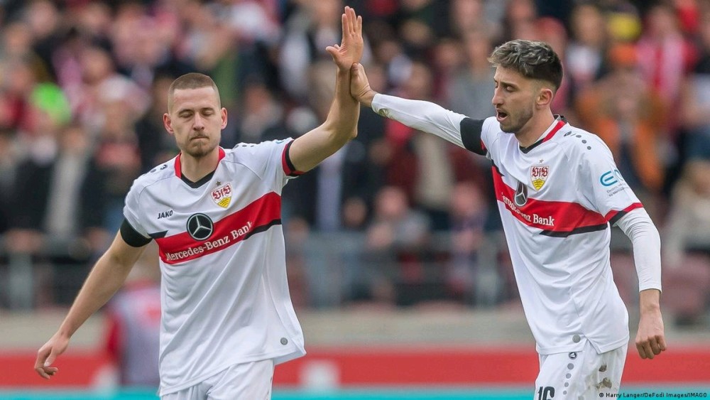 柏林赫塔主场不敌对手,遗憾丢分 柏林赫塔主场不敌对手,遗憾丢分