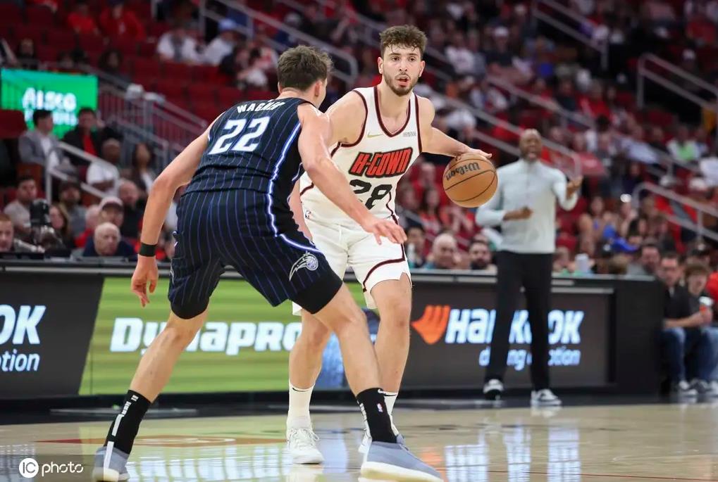 云南队与河南队的较量,胜负难测! 云南队与河南队的较量,胜负难测!