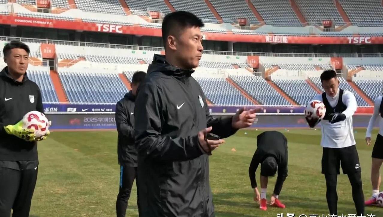 瓦朗谢纳客场大胜,球队士气高涨 瓦朗谢纳客场大胜,球队士气高涨