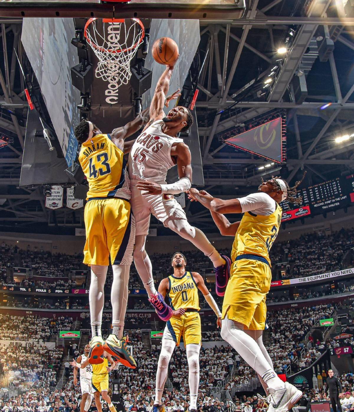 瓦朗谢纳客场大胜,球队士气高涨 瓦朗谢纳客场大胜,球队士气高涨