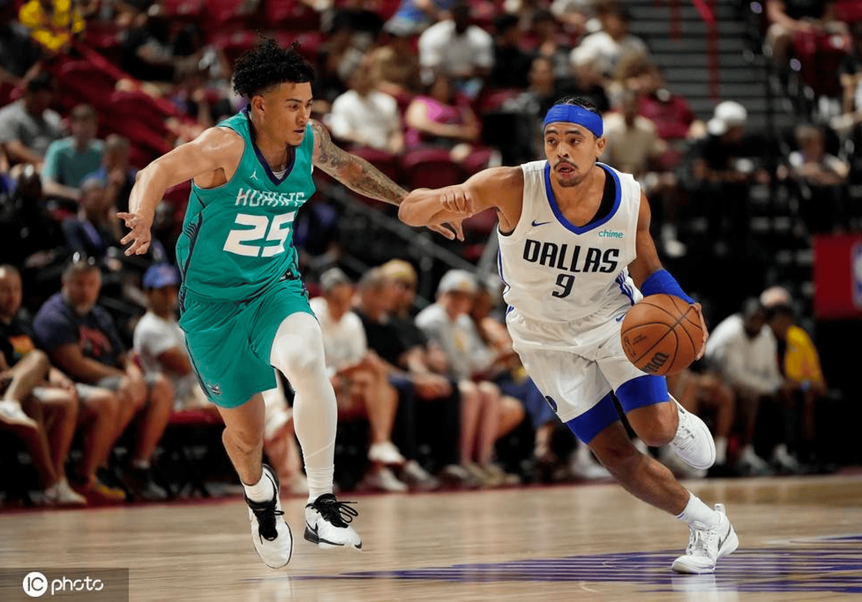 开拓者客场大胜黄蜂，士气高涨的简单介绍