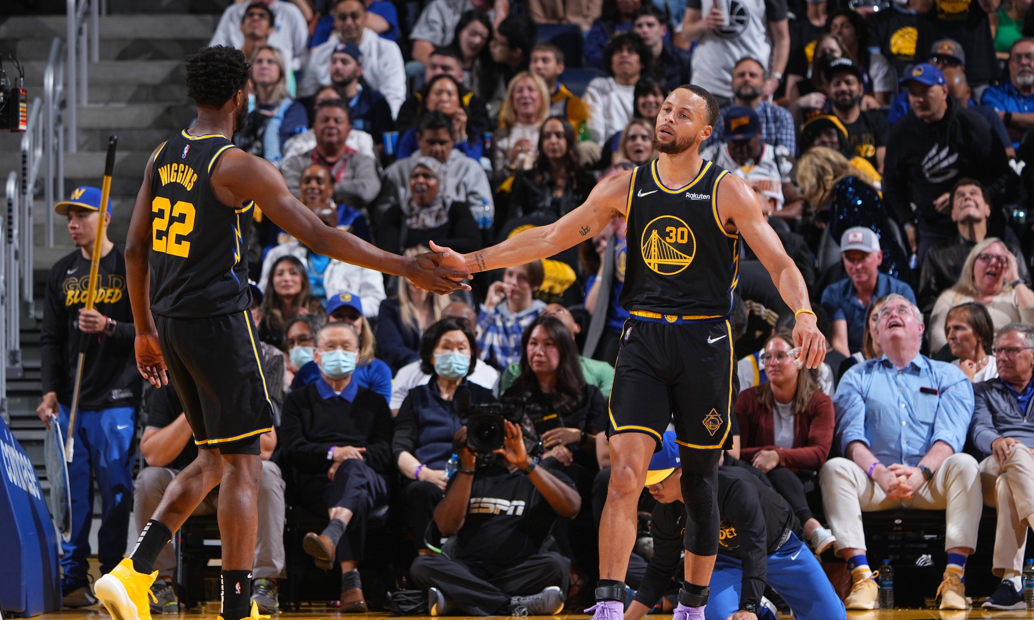 邓肯执教塞尔维辛,太阳主场力挫勇士 邓肯执教塞尔维辛,太阳主场力挫勇士