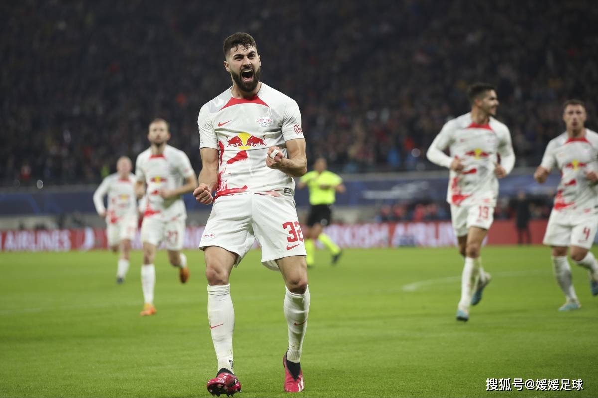 包含多特主场胜沃尔夫斯堡,升至积分榜前列的词条 包含多特主场胜沃尔夫斯堡,升至积分榜前列的词条