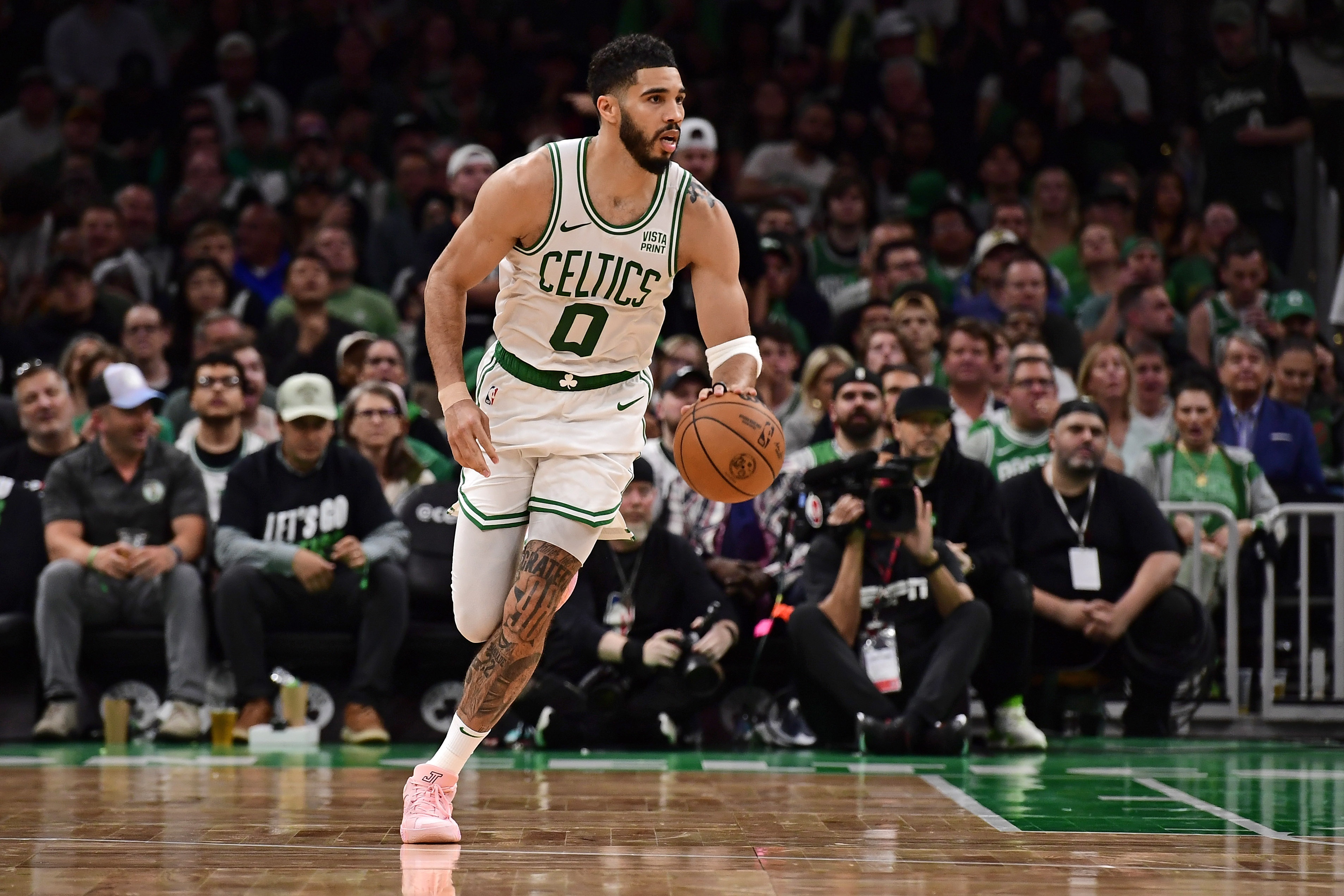 凯尔特人赢得关键战役，塔图姆大放异彩