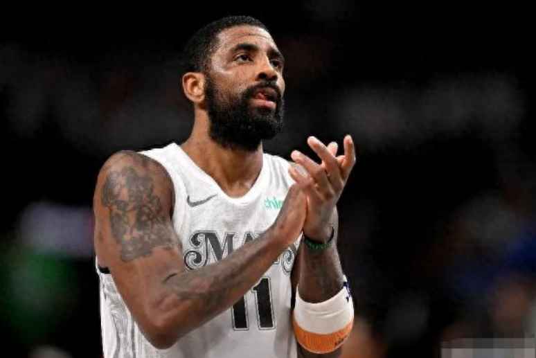 快船擒下独行侠,豪取八连胜 快船擒下独行侠,豪取八连胜